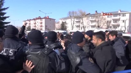 Erzurum? da Maket Üzerinden Hayali Ev Alanlar Polisle Çatıştı-1