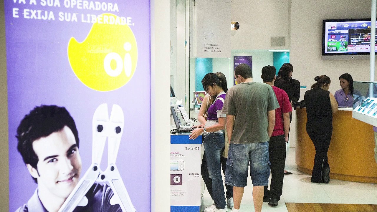 Petrobras e Oi incendeiam a Bovespa