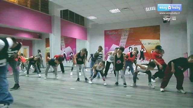 Easy Dance - Ep1 - Hip Hop Dance Tutorial - Conduce Giuseppe Meli - CH. 160 SKY EASY BABY.