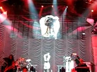 Nelly Furtado a l'Olympia