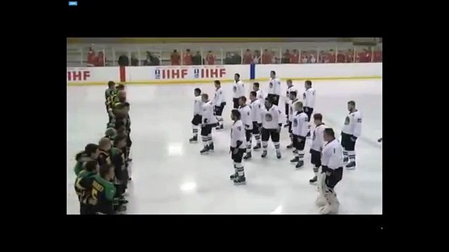 Un haka en hockey sur glace lors de Nouvelle-Zélande - Afrique du Sud (U20)