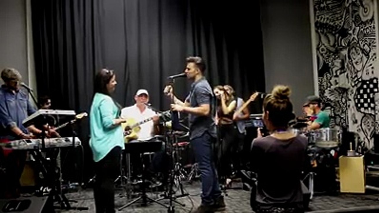 @jencarlosmusic por el cumple de @JodieAboud
