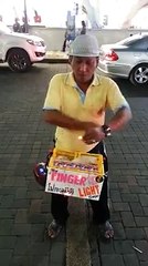 sokak sihirbazı. sınır tanımayan adam