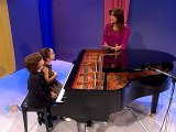 Dos niños demuestran su gran talento en el piano pese a corta edad