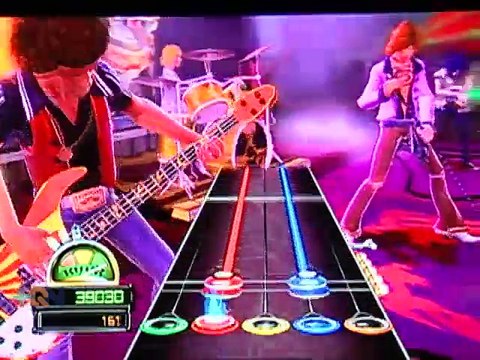 Dos ticos viajan alrededor del mundo gracias a los videojuegos