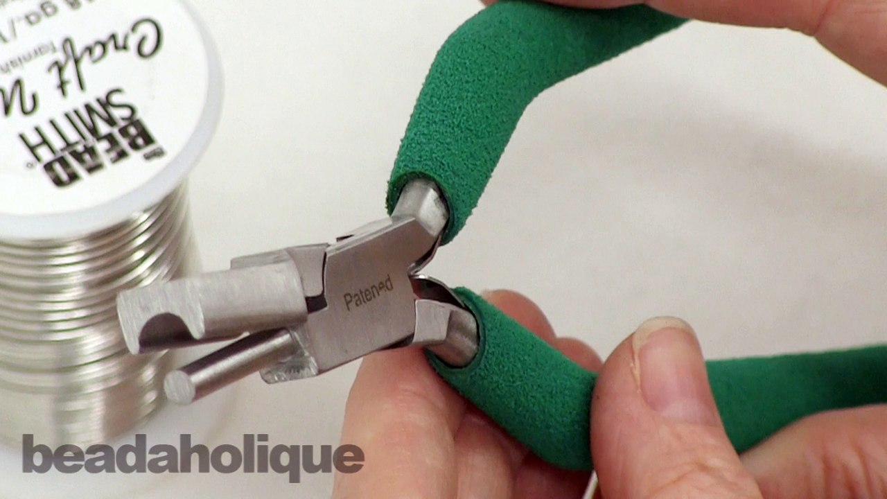 How to Use Wubbers Large Wire Looping Pliers video Dailymotion