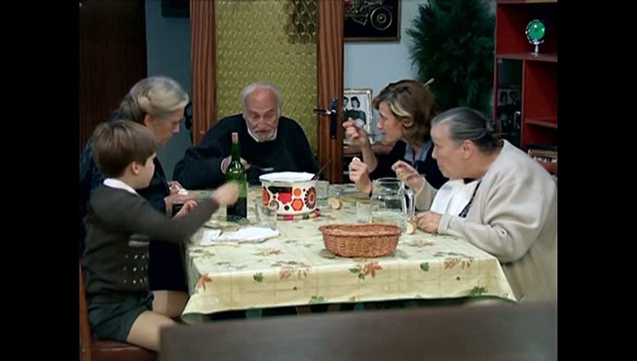 Cuentame como paso - 2x05 [38] - Con la frente marchita - 1º parte