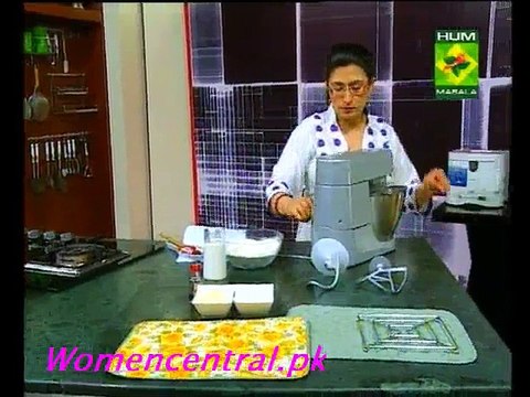 Kentucky Butter Cake & Strawberry Crush Recipe - Kenwood Chef - 05 August 2013