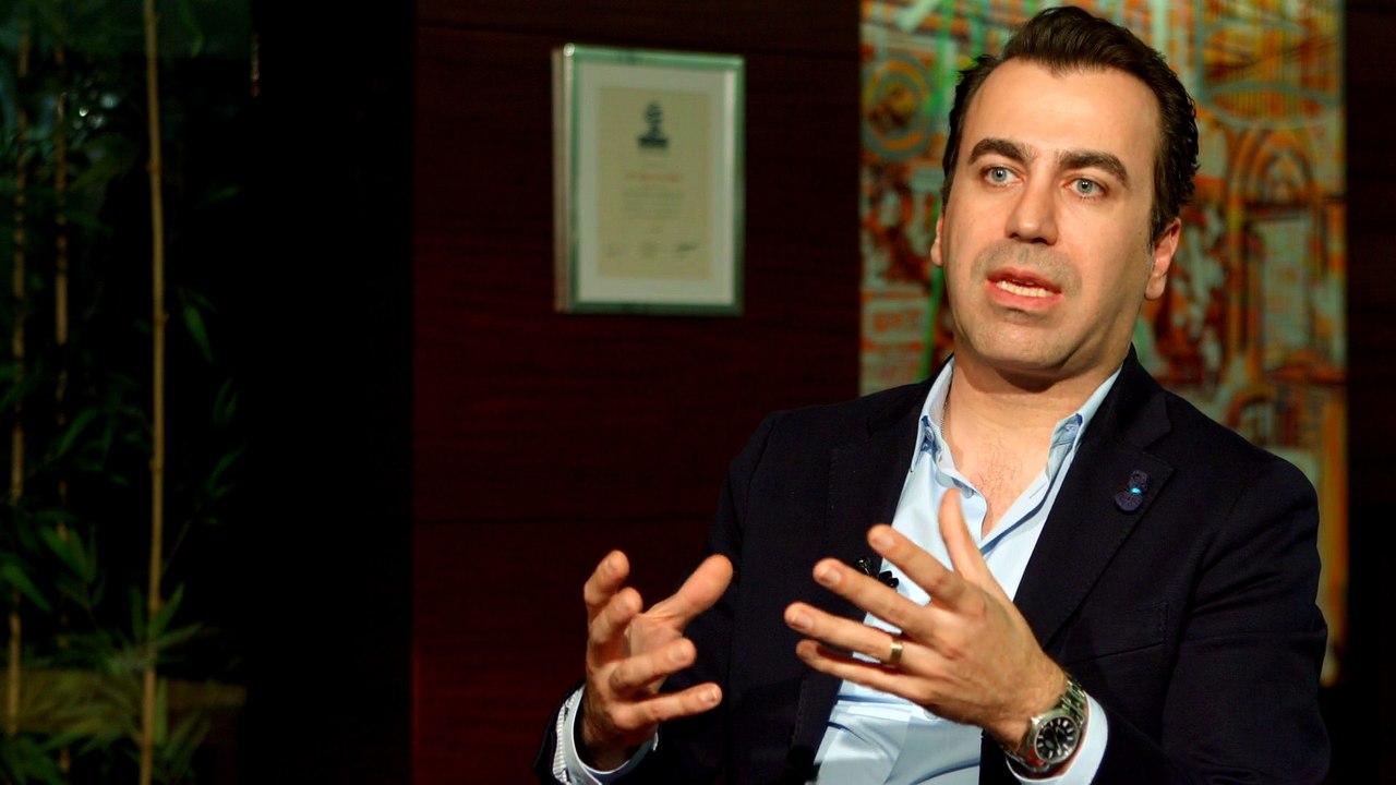 Dr. Emre İlhan - Burun Estetiği Ameliyatında Neler Oluyor?