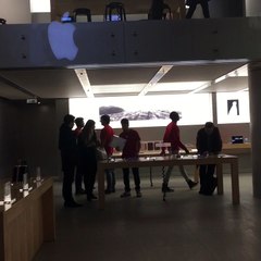 Apple Store du carousel du Louvre