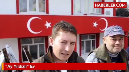 Ayvacık - Ayyıldızlı bina