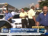 Taxistas realizan caravana por asesinato de compañero