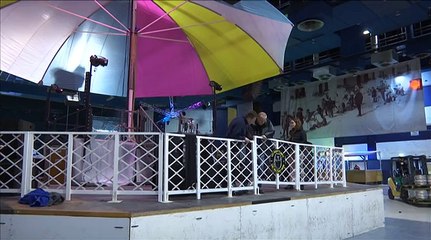 Le Chat Noir se prépare pour le bal