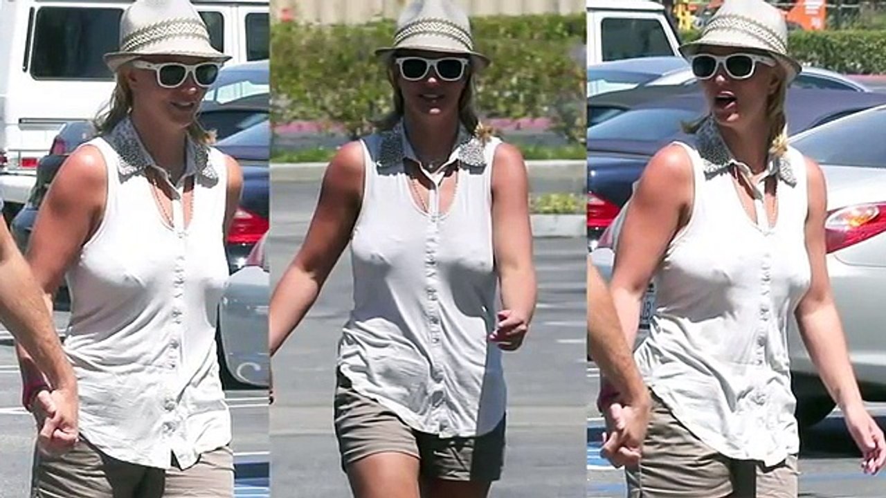 Britney Spears Wardrobe Malfunction 2014