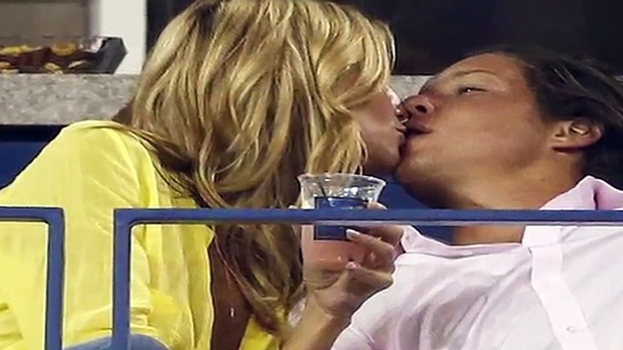 Heidi Klum Kisses Her Toyboy In Public