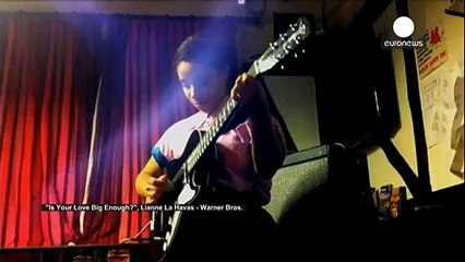 Aqualung comeback puts a spell on you