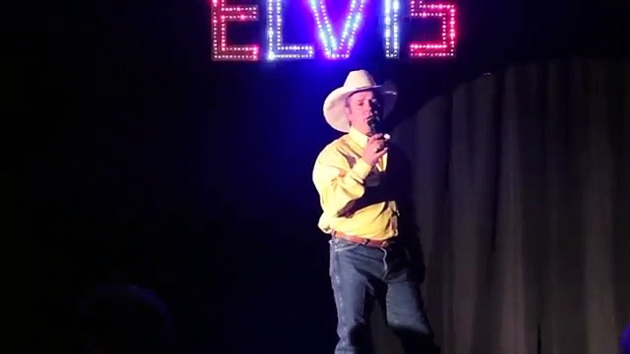 Tony Nance sings GREEN GREEN GRASS OF HOME at Sheffield Remembers 2013 video