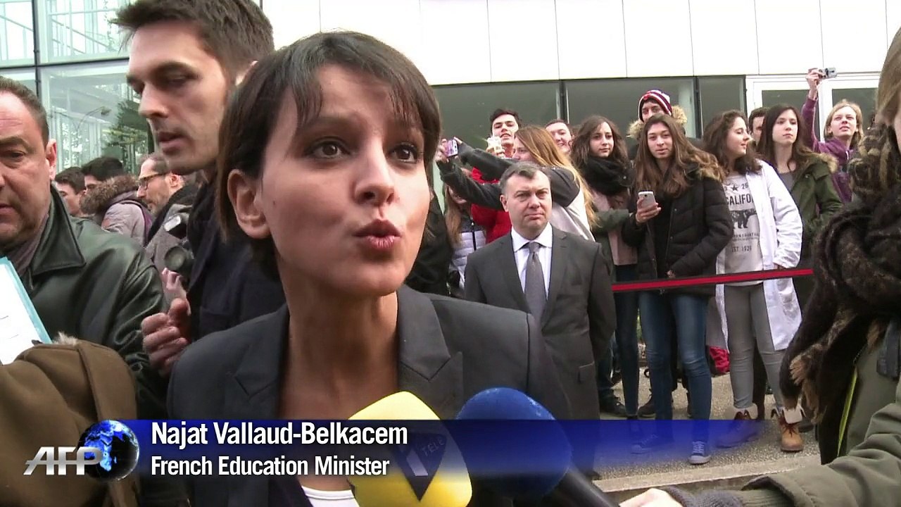 French PM visits school after secularity measures introduced