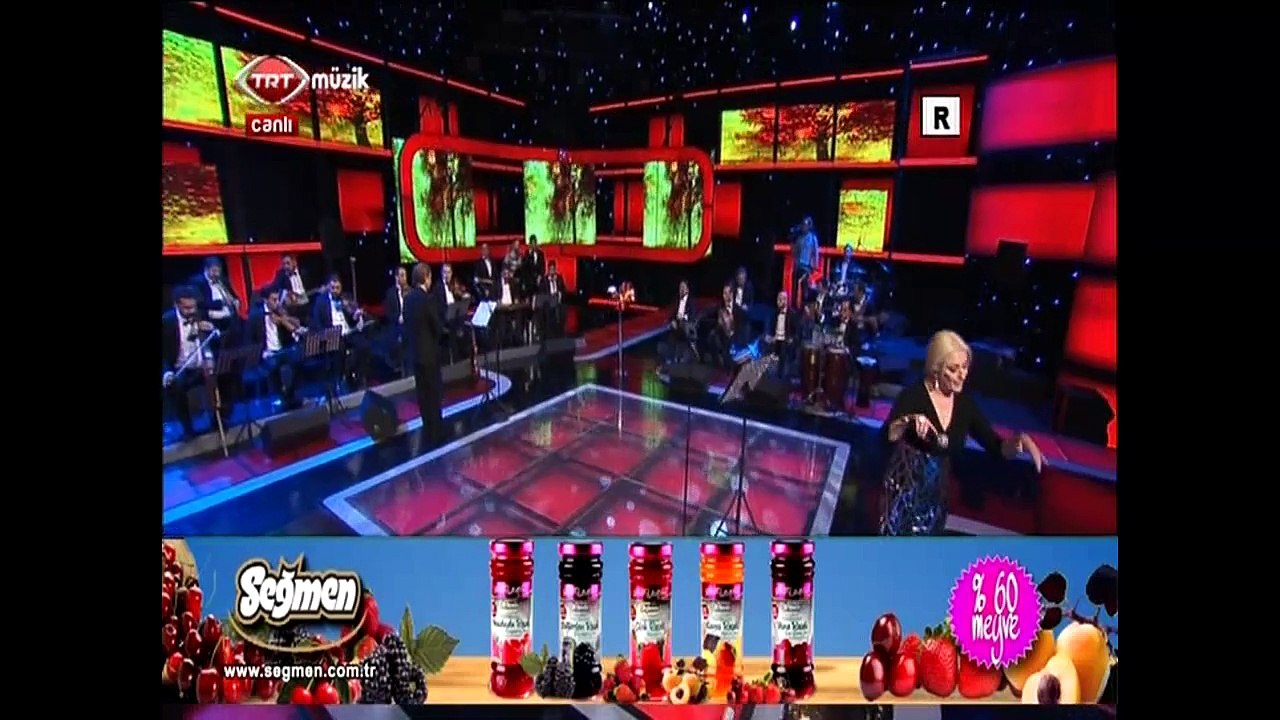 MUAZZEZ ERSOY - KALBİMDE GİZLİ BİR SEVGİ Mİ ARAR