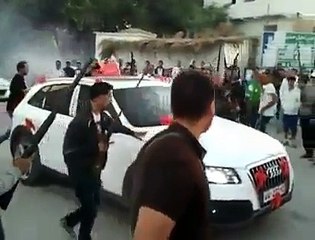 پاکستانی باراتی تو بہت دیکھے پراج الجیریا کے پاگل باراتی بہی دیکھ