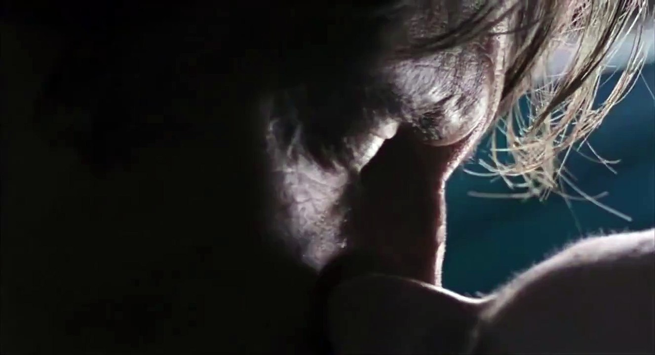 The RISK - EBOLA OUTBREAK in EUROPE  incubation period 1 minute 30 sec