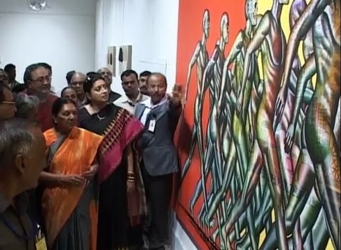 VADFest's Painting Exhibition by Anandiben Patel & Smriti Irani in Vadodara