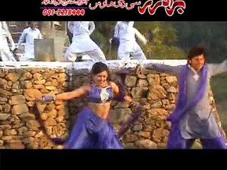 Pashto New Film - GHAIRAT - Stargo Ke Sta Starge - Karishma