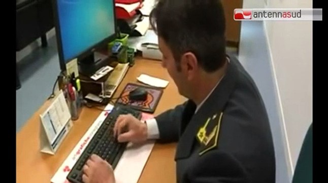 TG 23.01.15 Impiegata della Cgil truffa 1,6 milioni ai pensionati