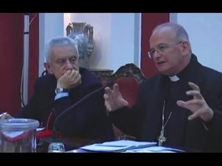 Napoli - Bioetica, il vescovo Spinillo presenta il libro di Casavola (23.01.15)