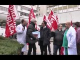 Napoli - #ProntoSoccorsoKo, flash mob dei sanitari del Cardarelli (23.01.15)