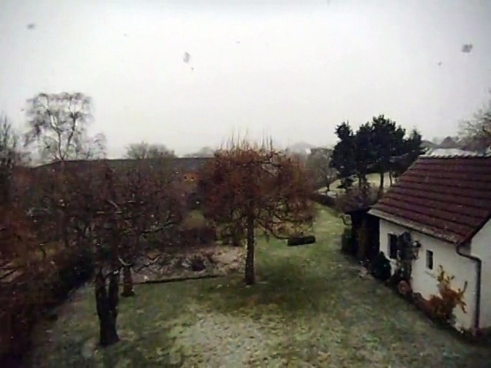 Schneefall Usingen/Taunus Samstagnachmittag 24.01.2015