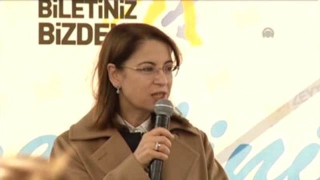 Bakan İslam, Buz Pisti Açılışı Yaptı Yeğeninin Maçını İzledi