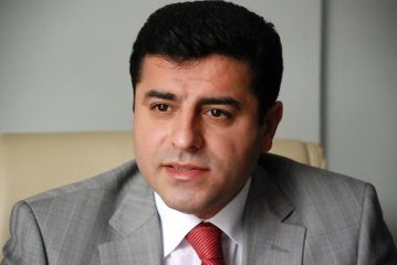 Demirtaş: Kral Senin Kralın Olabilir Ama Biz Kralını Tanımayız