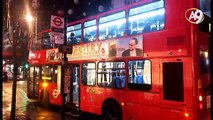 Les affiches du livre La Bigoterie Le Danger Obscur de M. Adnan Oktar sur les autobus de Londres