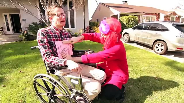 GOOD FEELING SPOOF FLO RIDA (LIVE LIKE UR DYING)!