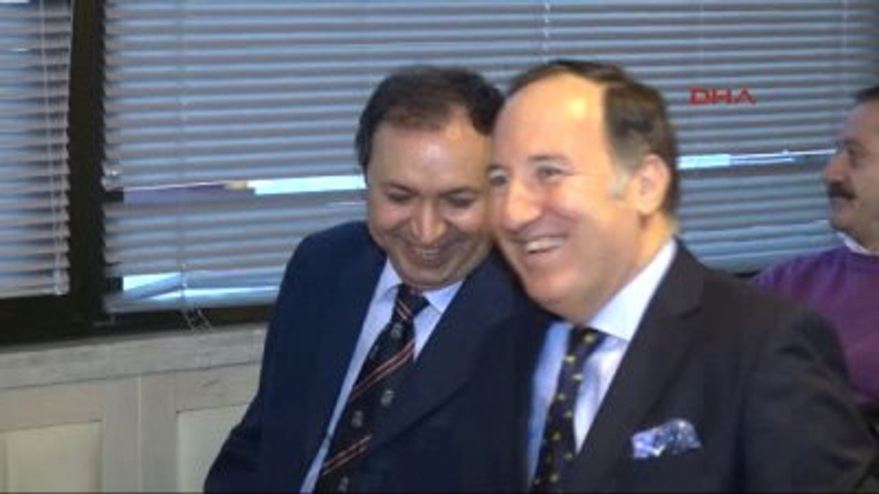 Antalya Adalet Nöbeti Tutan Avukat Şule Erol?a Ödül