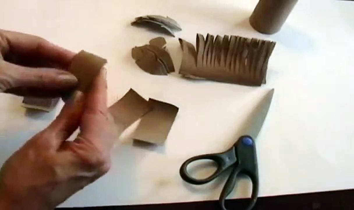 How to make rustic flowers from toilet paper tubes! Autumn or Fall Wedding decor