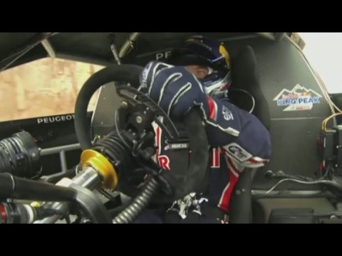 Auto - Pikes Peak: Loeb roi des nuages