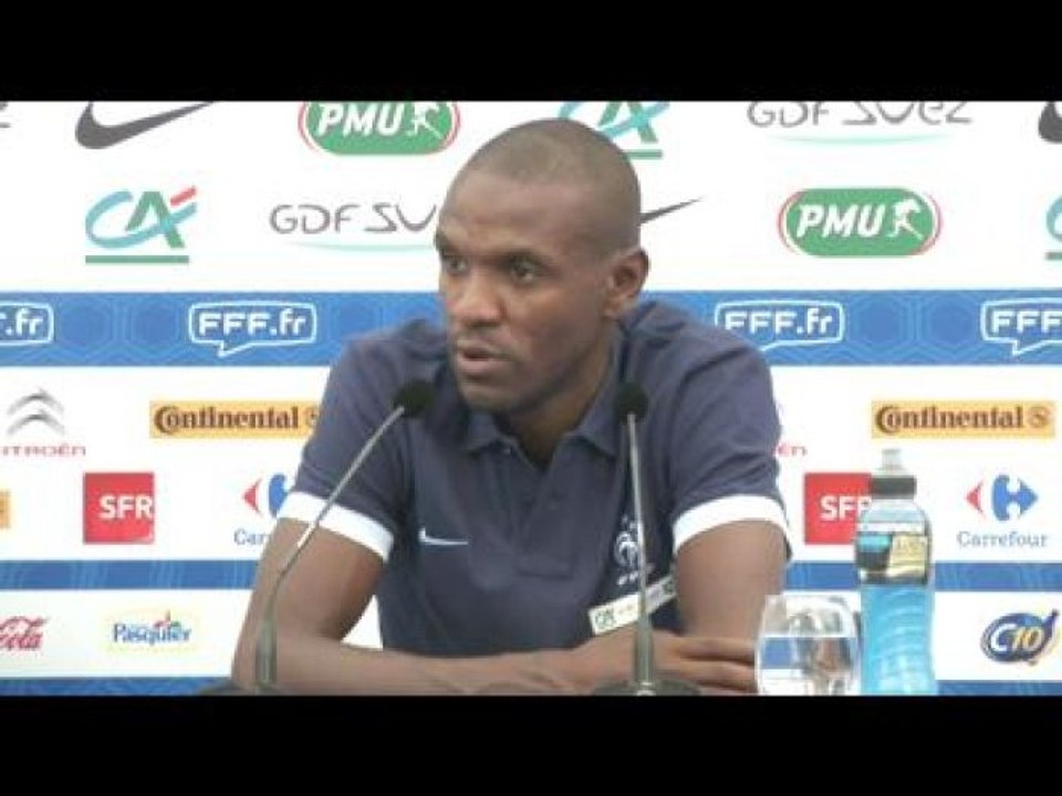 FOOT - BLEUS - Abidal : «J'espère aller au Brésil»