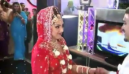 bhot vadia dance and beautiful couple