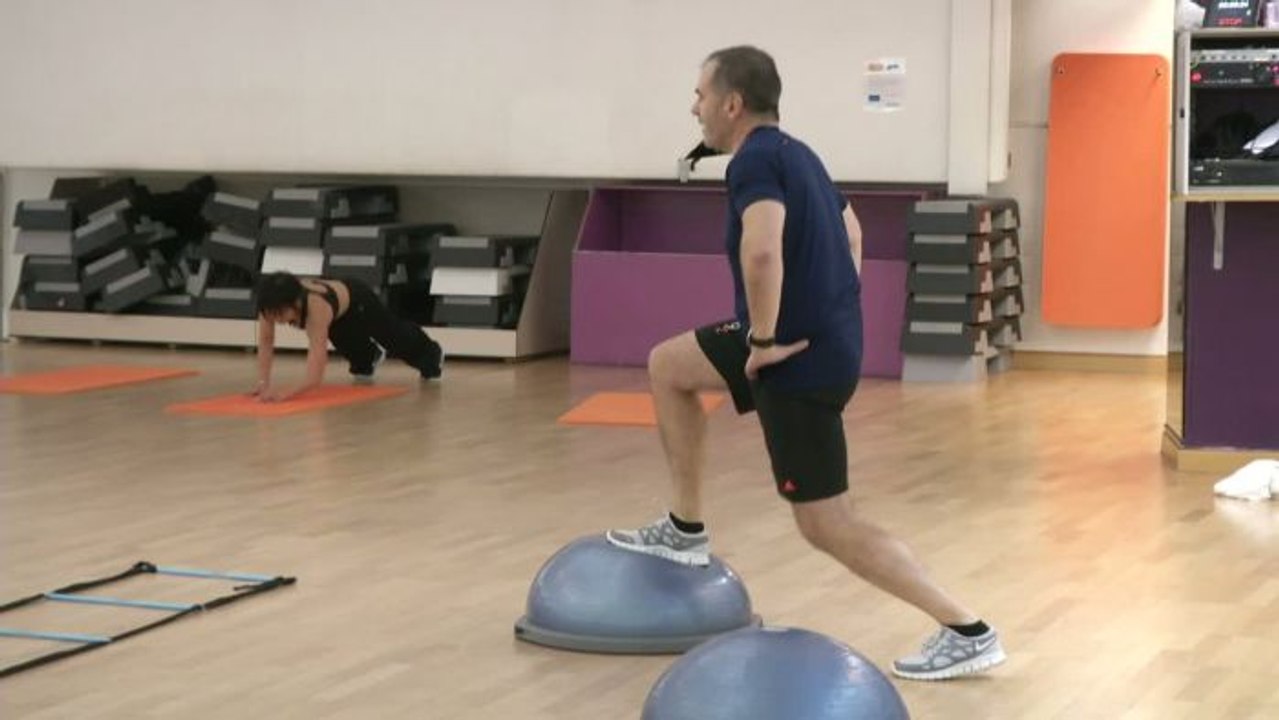 TOUS SPORTS - SOCIÉTÉ : Le ski, ça se prépare !