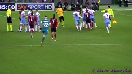 Mexes pète un câble et étrangle Mauri