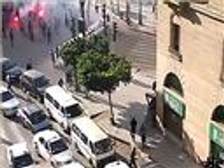 الجيش المصري يغلق مداخل ميدان التحرير بالأسلاك