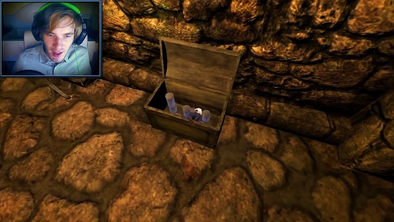 JUMPING OUT OF MY CHAIR! - Amnesia  Custom Story - Lost The Lights - Part 5