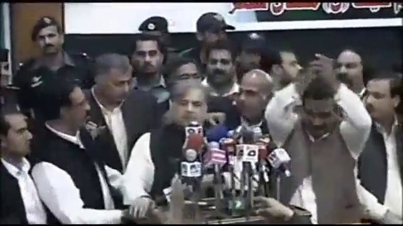 Shahbaz Sharif emotional speach almost knocks down dais