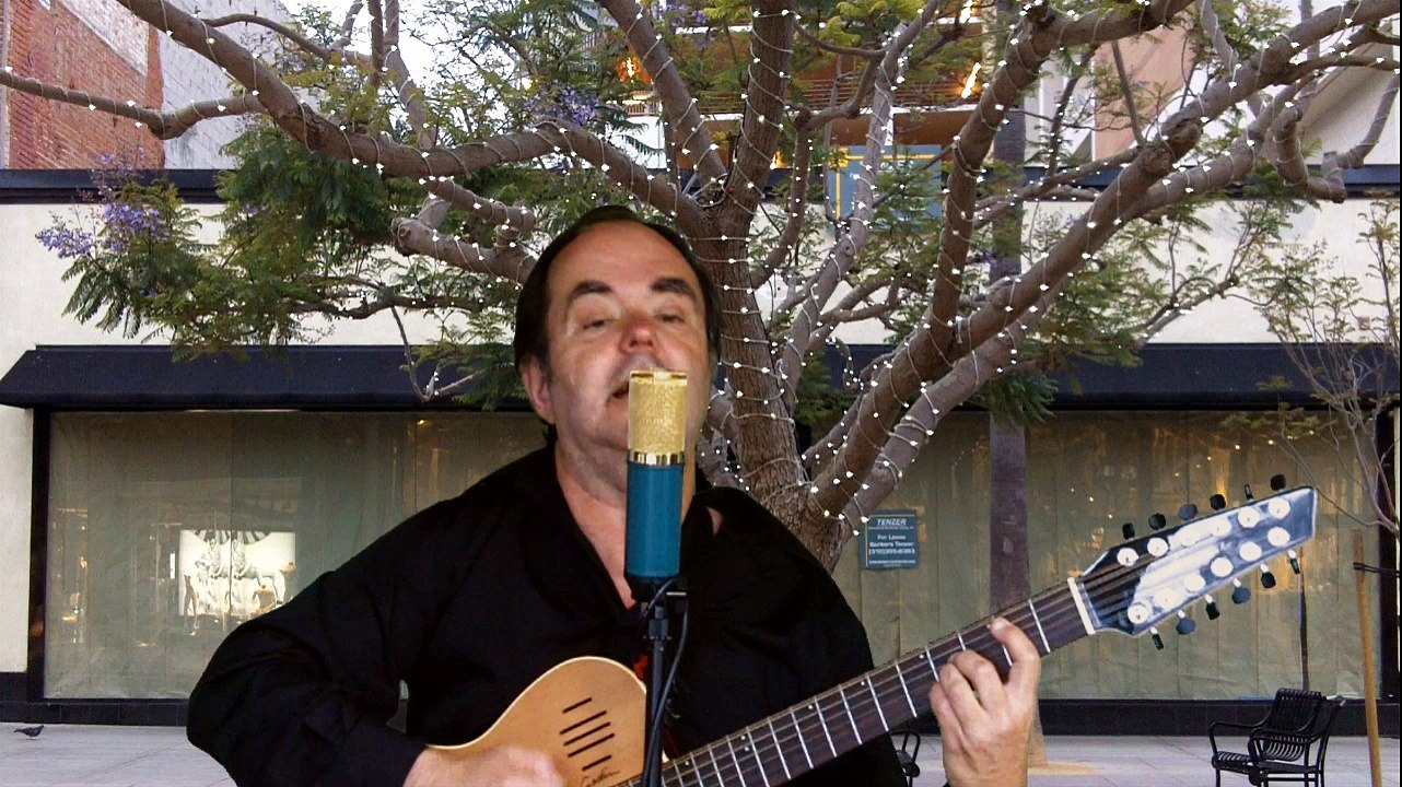 Winston K sings Can't Find My Way Home by Blind Faith