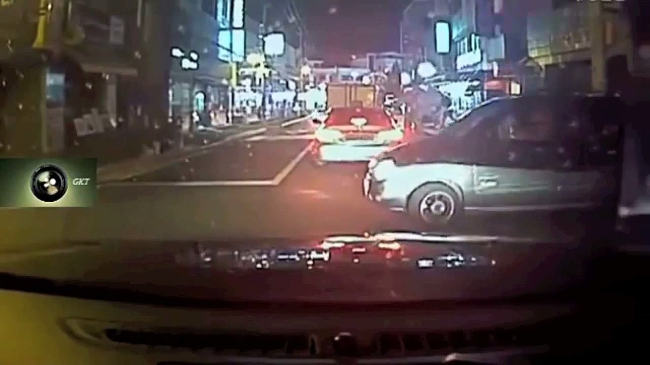 Arnaque à l'assurance qui tourne mal : scammer coréen écrasé par une voiture