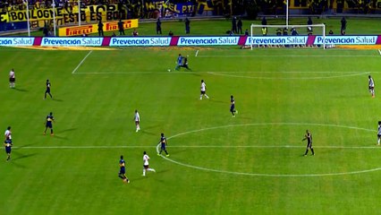 Football : Tacle horrible pendant le "Super Clasico" argentin