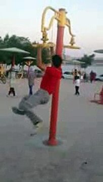 Il tourne sur lui même sans être malade