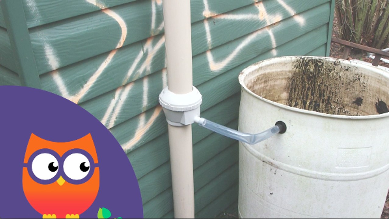 Comment installer un récupérateur d'eau de pluie (Ooreka.fr)